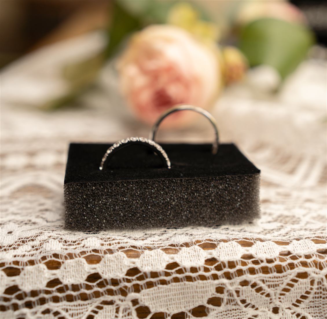 Trauringe als Detailfoto für den Hochzeitstag